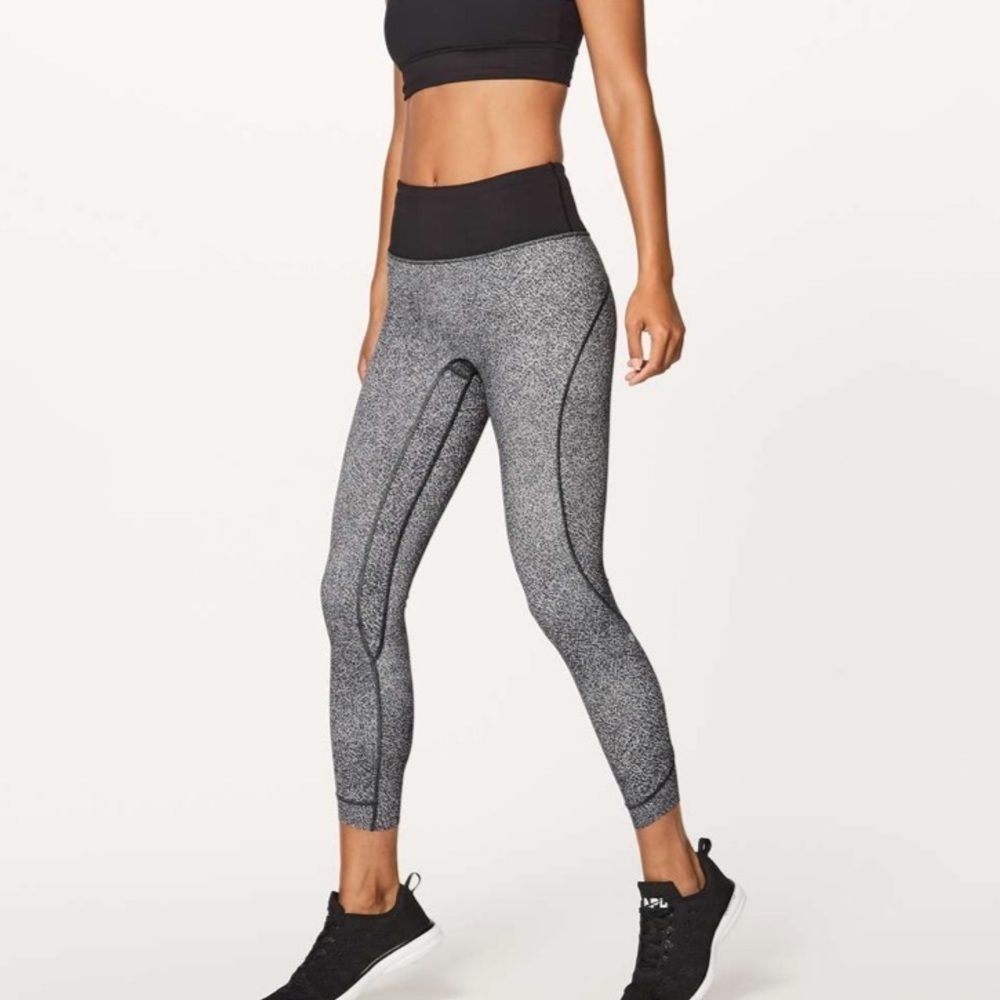 Lululemon Run The Day Tight Fractal Dark Starlight Black